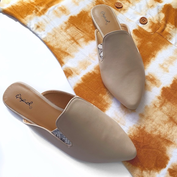 Nude snakeskin slip on flat pointed toe mules - Picture 3 of 6